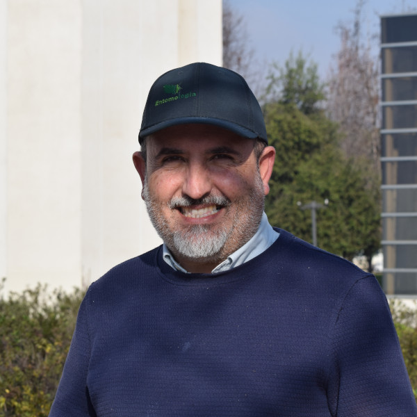 Dr. Eduardo Fuentes
